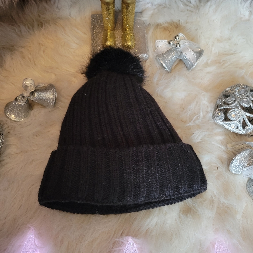 Hat/ beanie - Picture 3 of 4